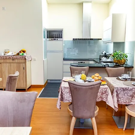 Boutique Mouras Bed and Breakfast *