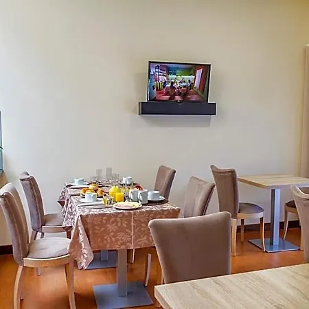 Boutique Mouras לינה וארוחת בוקר מונדים דה בסטו