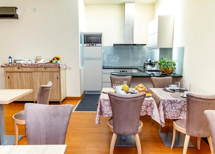 Boutique Mouras Bed & Breakfast *